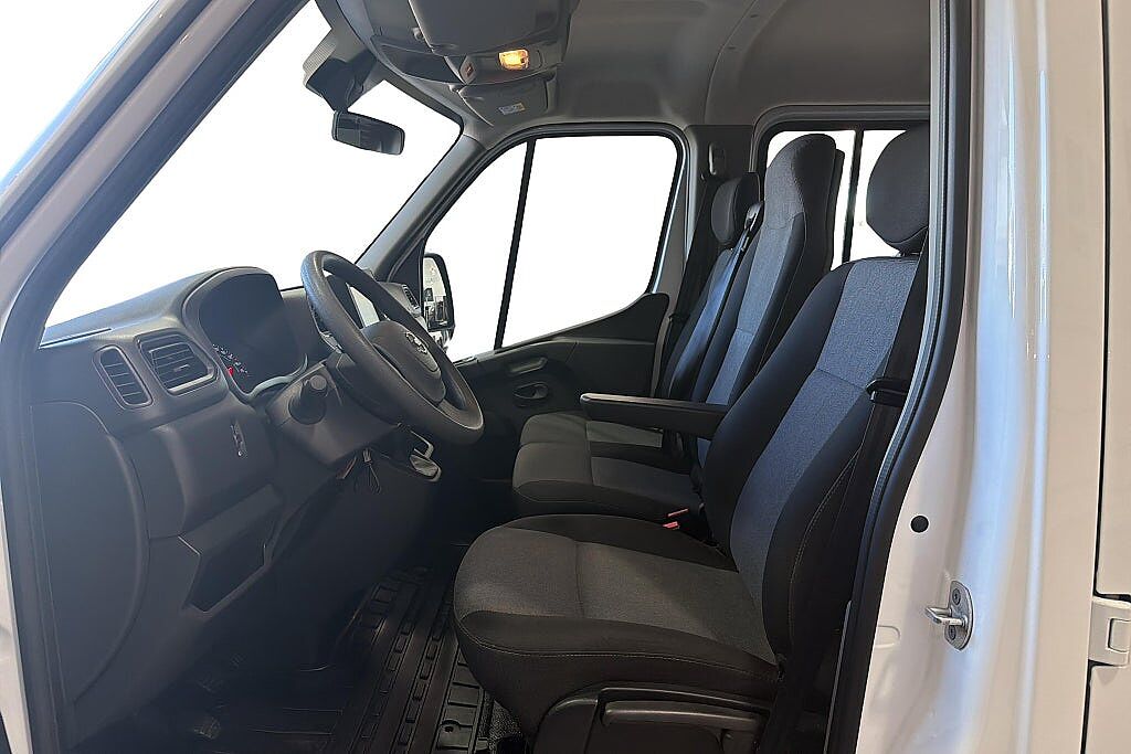 Nissan Interstar