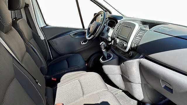 Nissan NV300