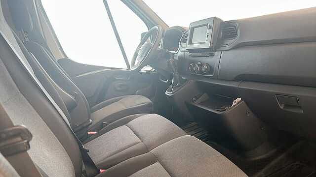 Nissan Interstar