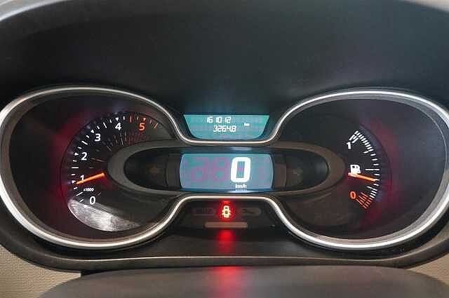 Nissan NV300
