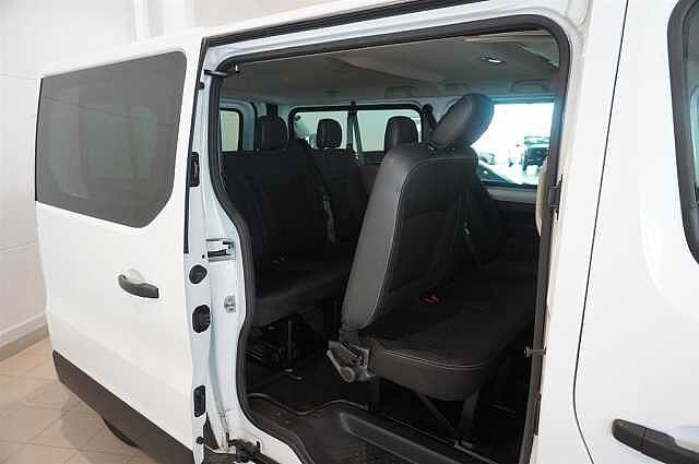 Nissan NV300