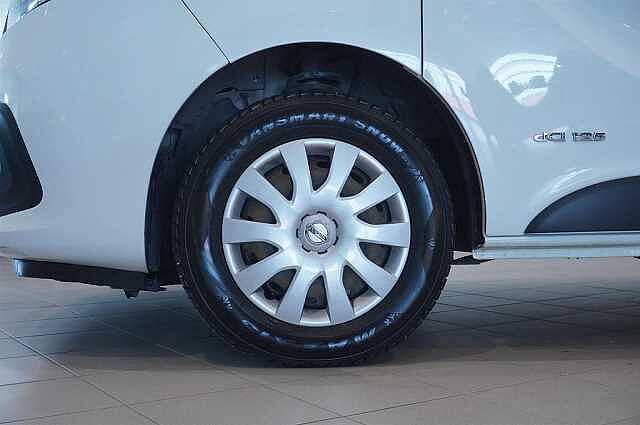 Nissan NV300