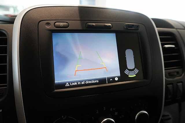 Nissan NV300