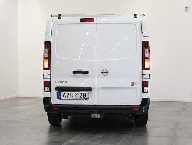 Nissan NV300