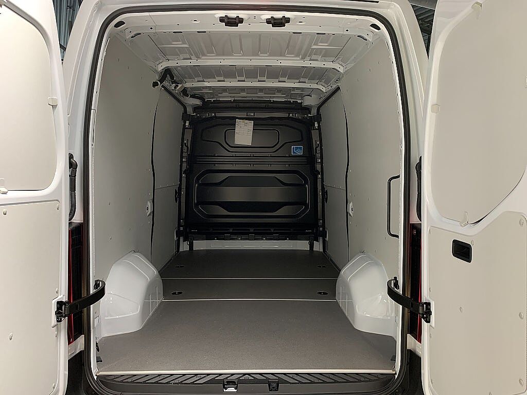 Nissan Interstar