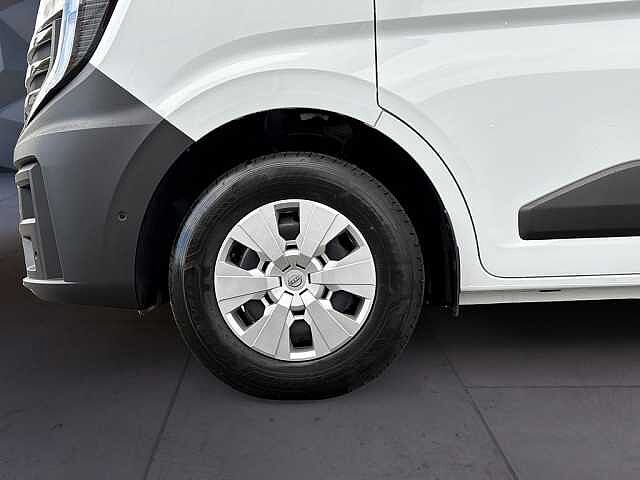 Nissan Interstar