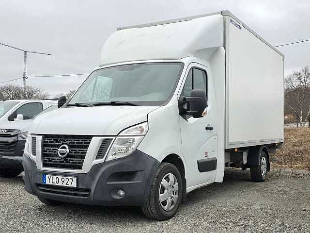 Nissan NV400